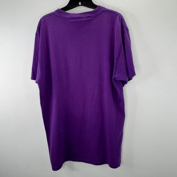 Vintage 90s MGM Grand Las Vegas T Shirt L Adult Purple Lion Rainbow Colorful - Picture 4 of 6